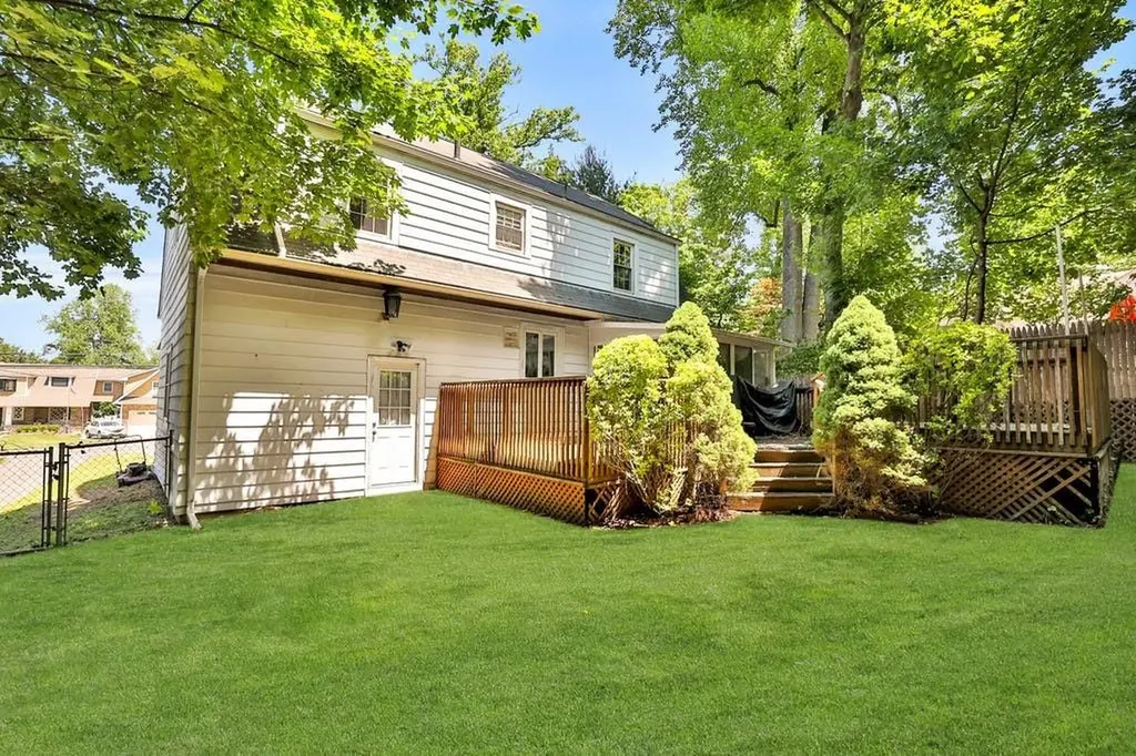 174 E Washington Avenue Pearl River NY 10965