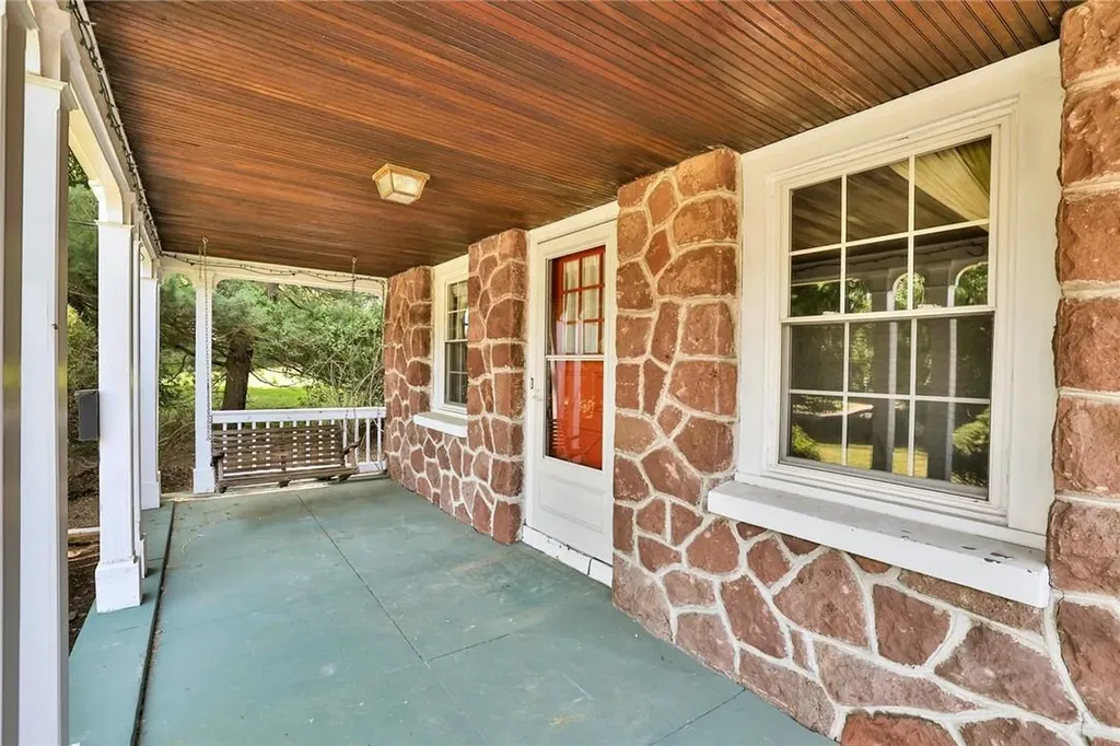 174 E Washington Avenue Pearl River NY 10965