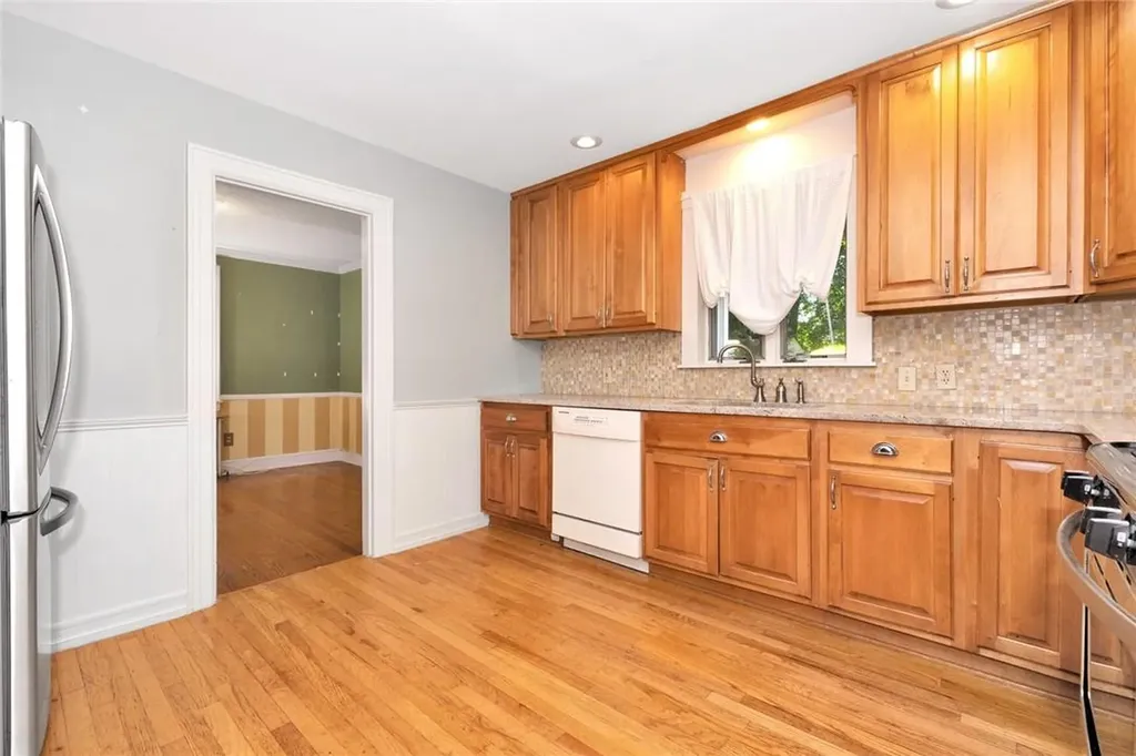 174 E Washington Avenue Pearl River NY 10965
