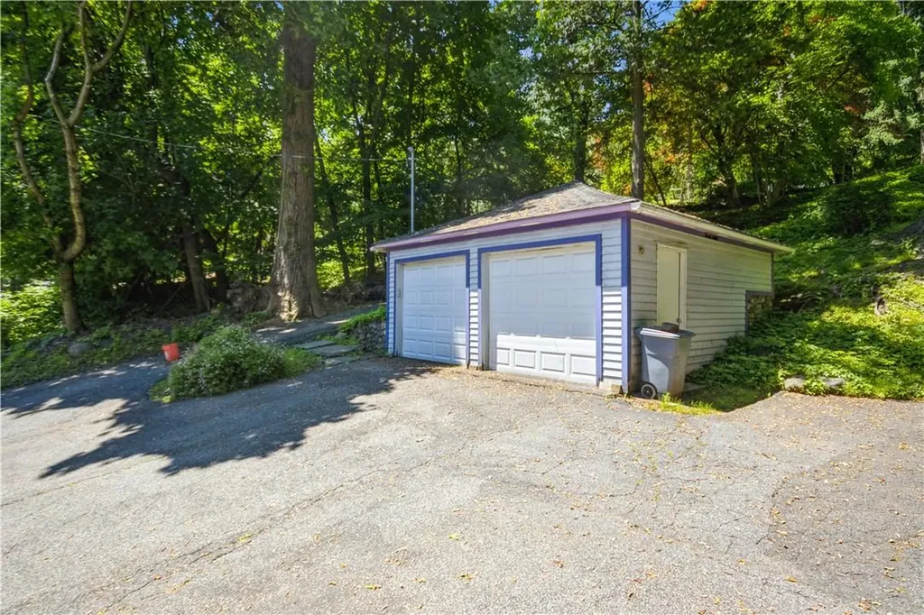 1122 Route 9w S Nyack NY 10960