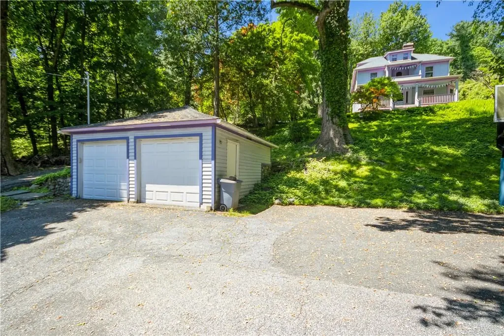 1122 Route 9w S Nyack NY 10960