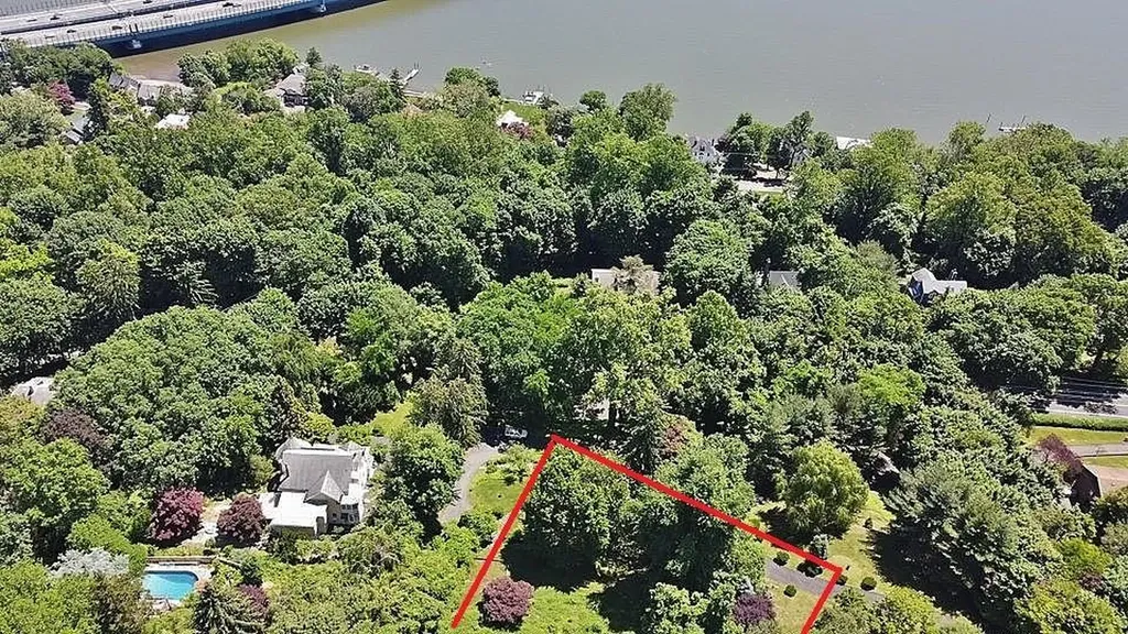 1122 Route 9w S Nyack NY 10960
