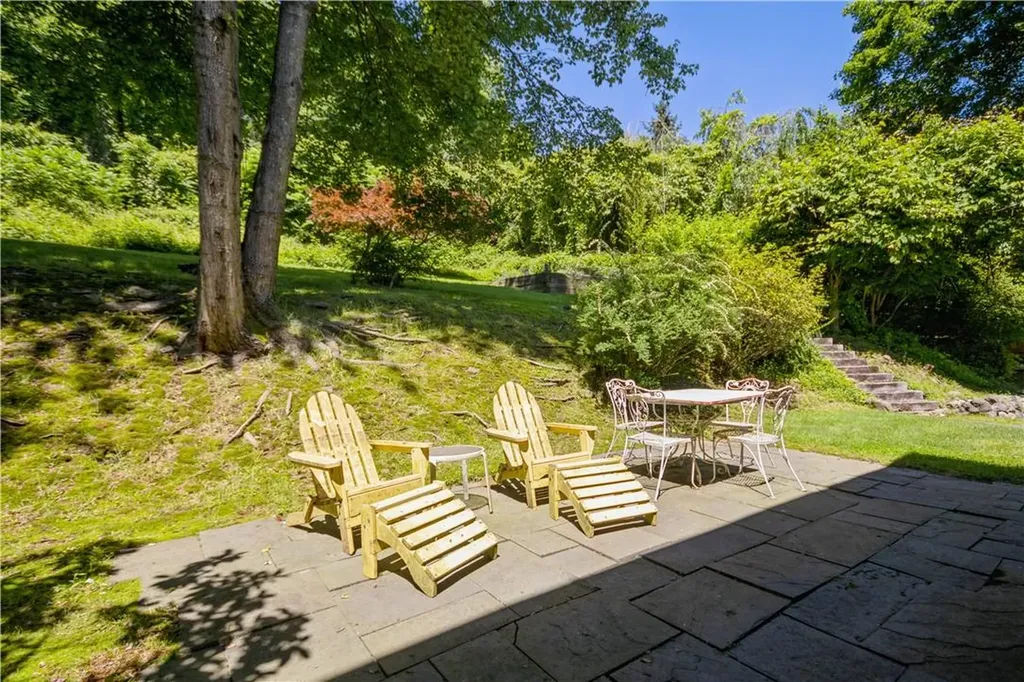 1122 Route 9w S Nyack NY 10960