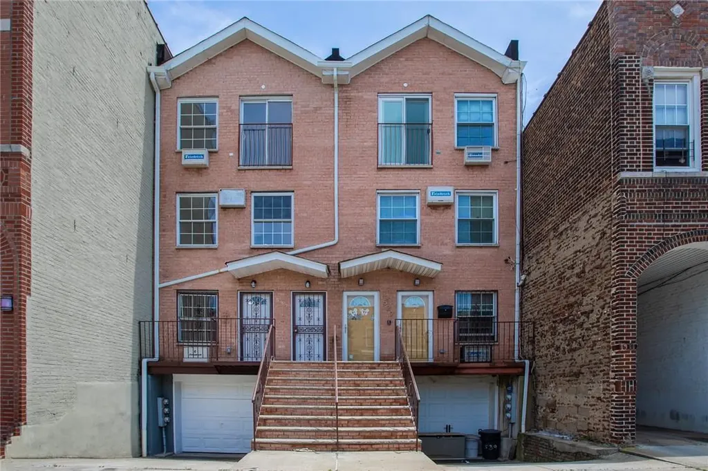537 Snediker Avenue Brooklyn NY 11207