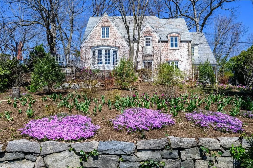 110 Bobolink Road Yonkers NY 10701