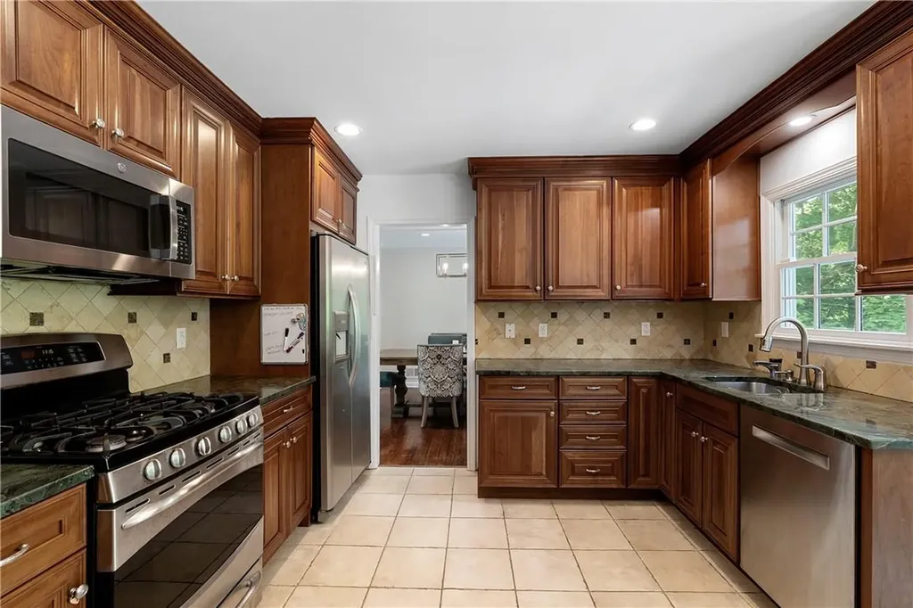 44 Bonwit Road Rye Brook NY 10573