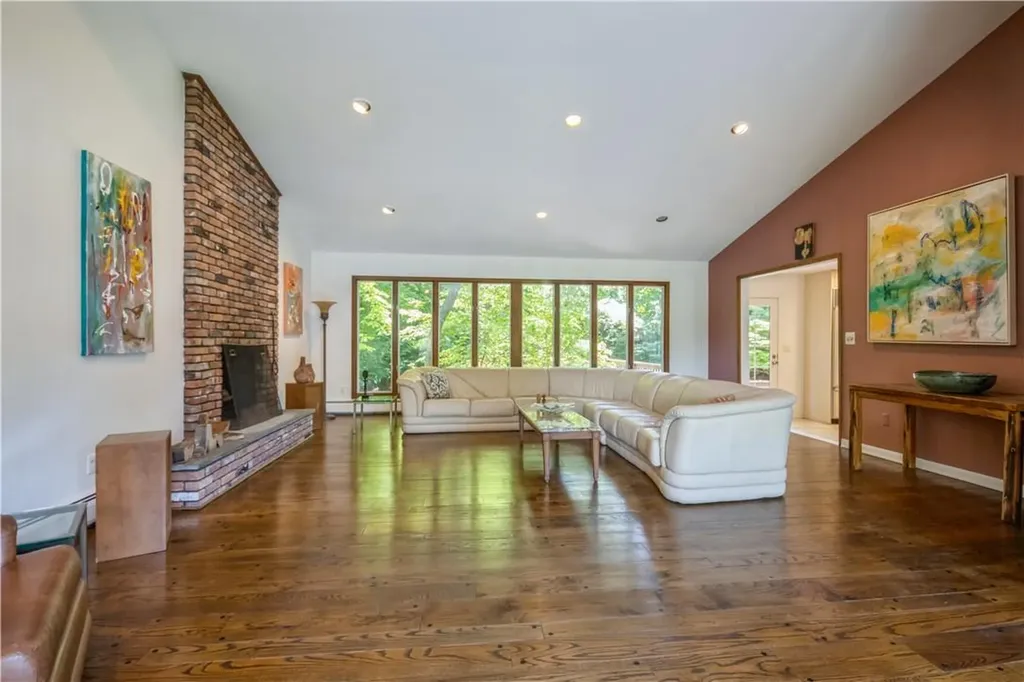 148 Villa Road Pearl River NY 10965