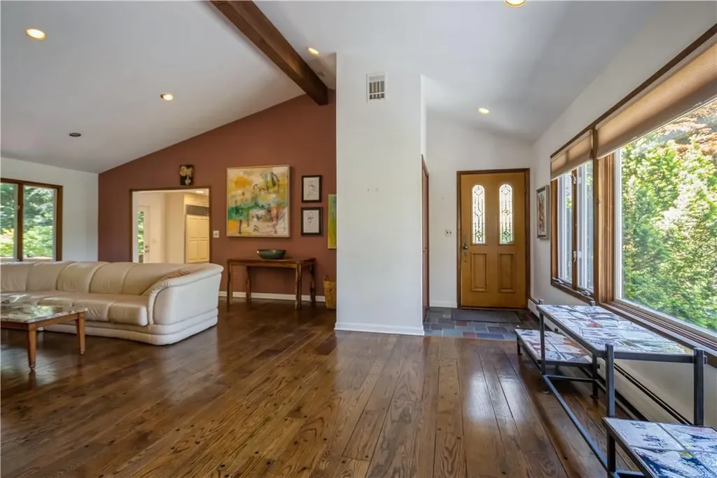 148 Villa Road Pearl River NY 10965