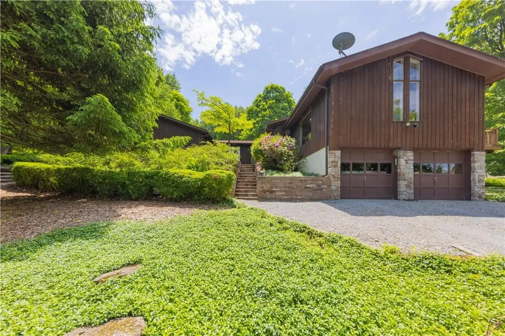 88 Iron Mountain Road Warwick NY 10990