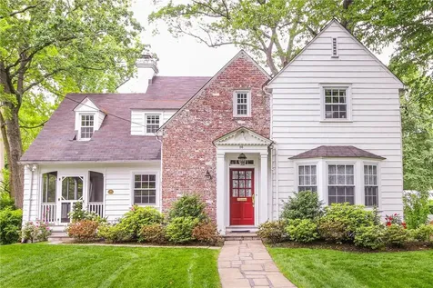 96 Parkway W Mount Vernon NY 10552