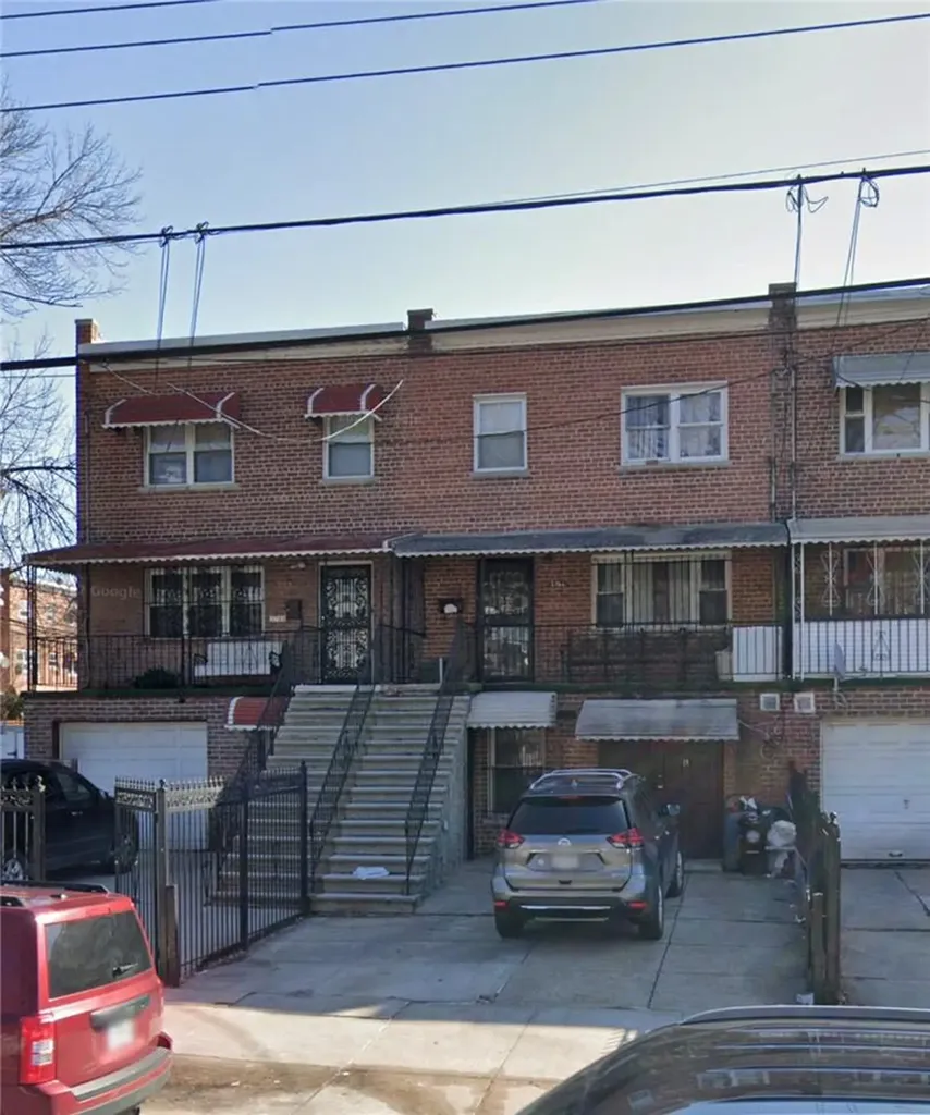 3768 Paulding Avenue Bronx NY 10469