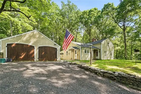 43 Ridgefield Avenue South Salem NY 10590