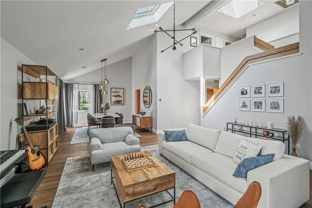 12 Cragmere Oval New City NY 10956