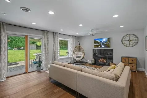 12 Cragmere Oval New City NY 10956