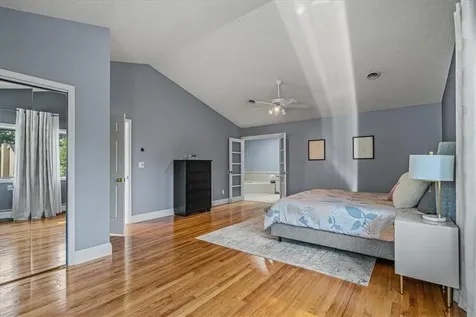12 Cragmere Oval New City NY 10956