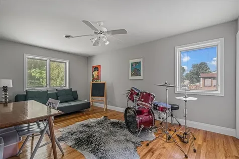 12 Cragmere Oval New City NY 10956