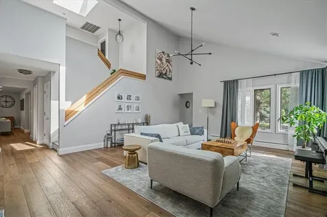 12 Cragmere Oval New City NY 10956