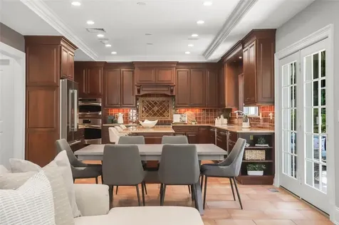 68 Sarles Lane Pleasantville NY 10570