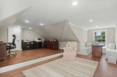68 Sarles Lane Pleasantville NY 10570