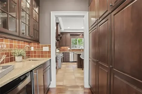 68 Sarles Lane Pleasantville NY 10570