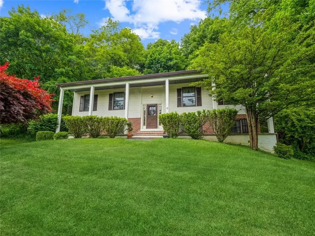 6 Manor Way Poughkeepsie NY 12603
