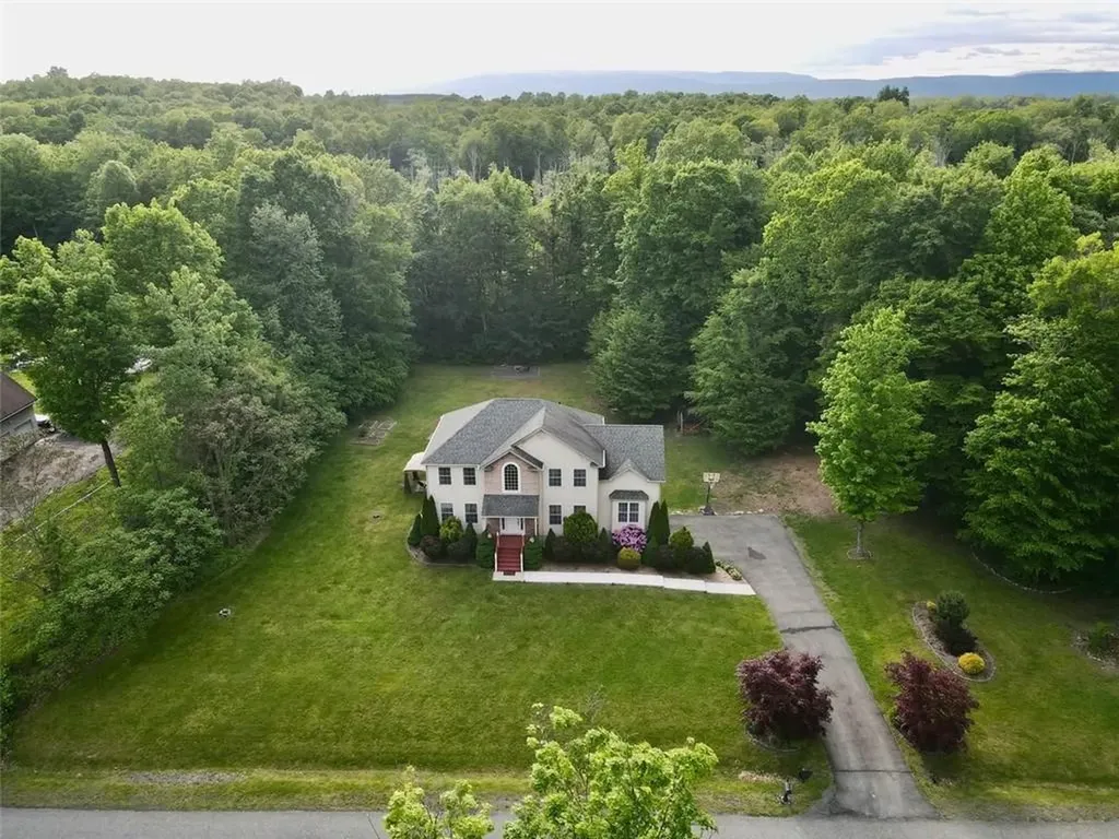 14 Pluto Lane Modena NY 12548