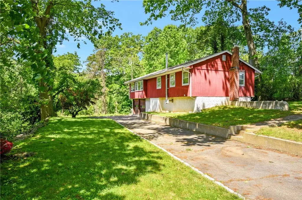 157 Finmor Drive White Plains NY 10607
