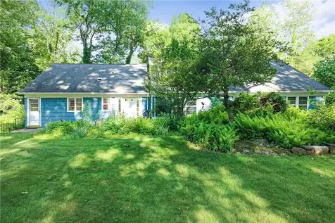40 Valley View Road Chappaqua NY 10514