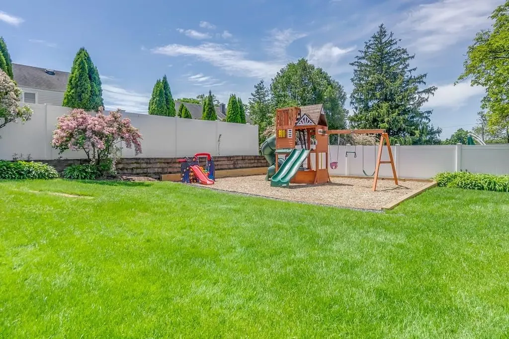 24 Burdsall Drive Port Chester NY 10573