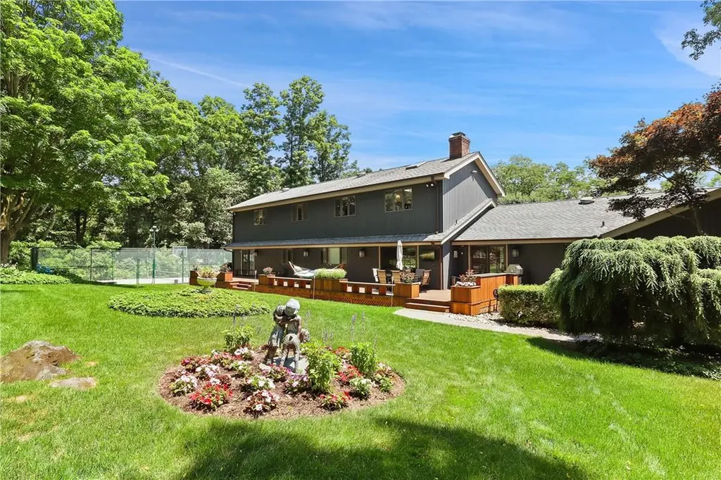 38 Brae Burn Drive Purchase NY 10577