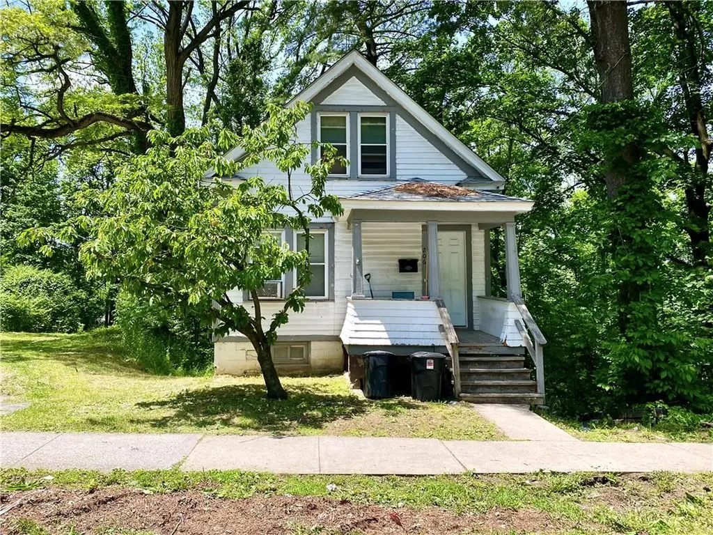 206 N Clinton Street Poughkeepsie NY 12601