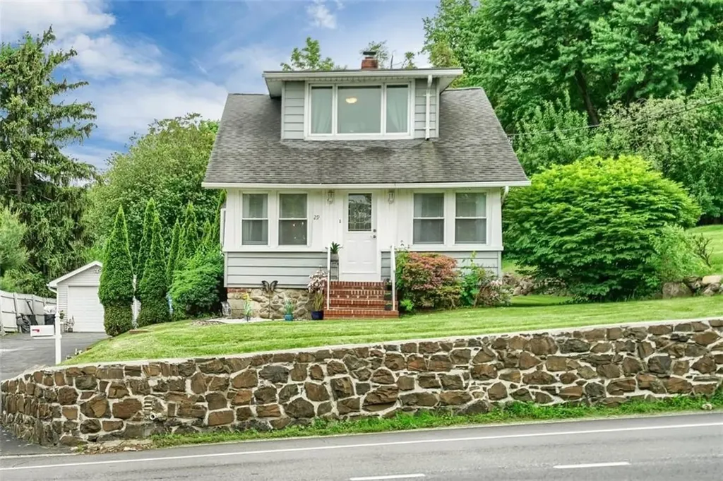 29 Ramapo Road Garnerville NY 10923