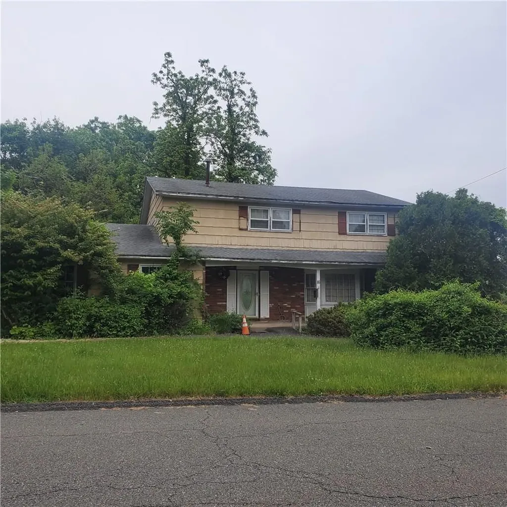 16 Gloria Drive Spring Valley NY 10977