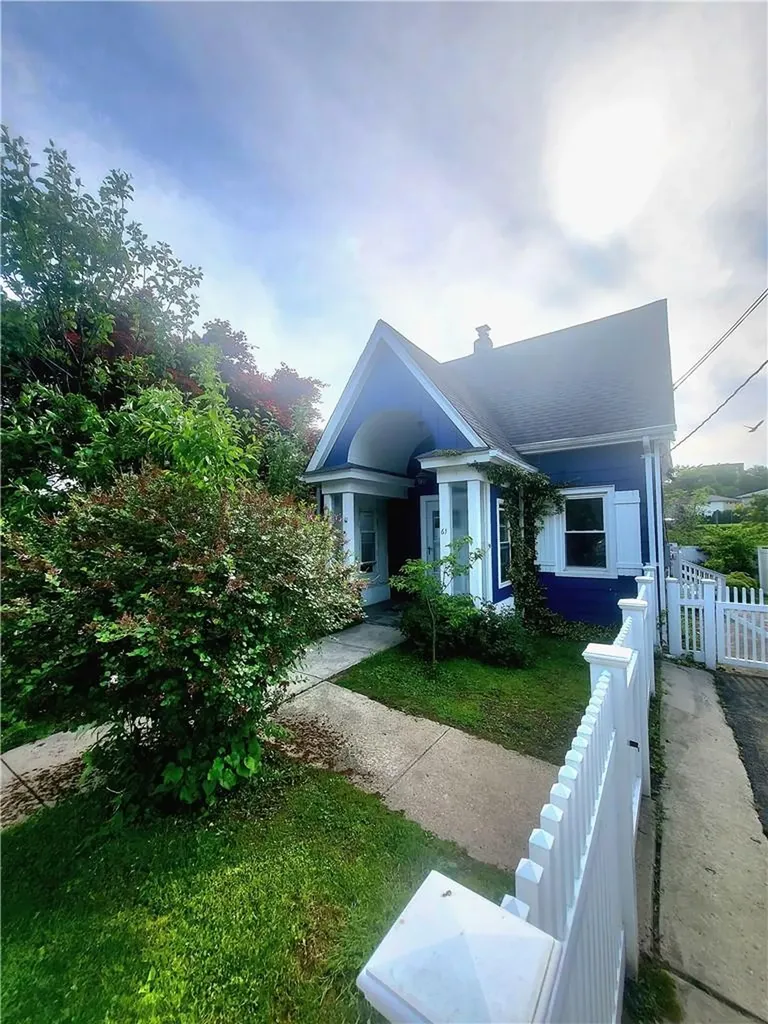 61 Corbalis Place Yonkers NY 10703