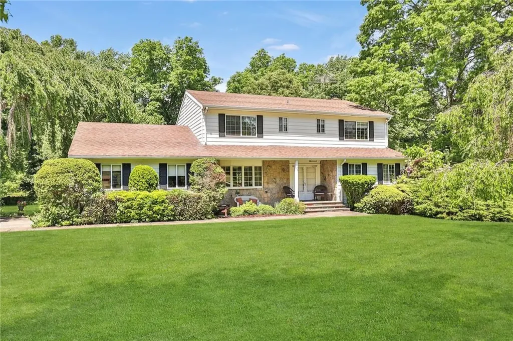 85 Eastview Drive Valhalla NY 10595