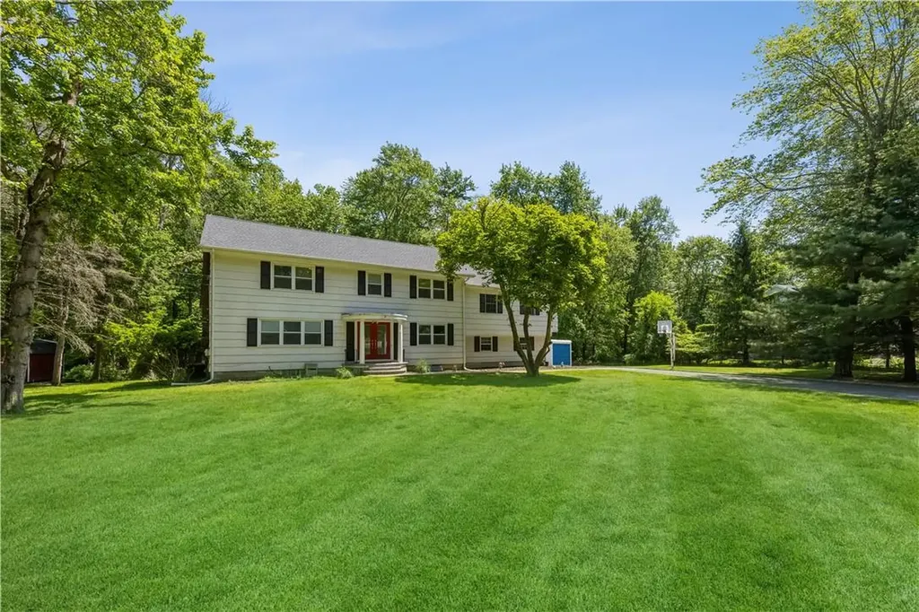 5 Eileen Avenue New City NY 10956