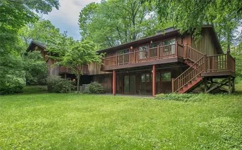 42 Ridgeview Road Poughkeepsie NY 12603