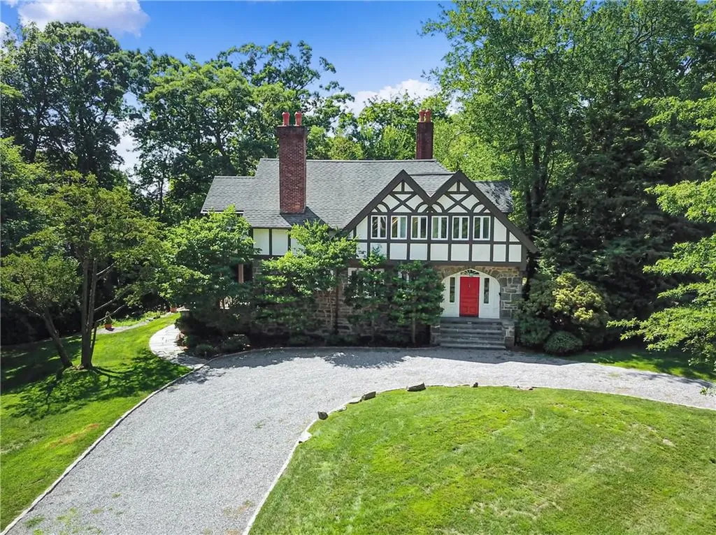 2 Holly Lane Rye NY 10580