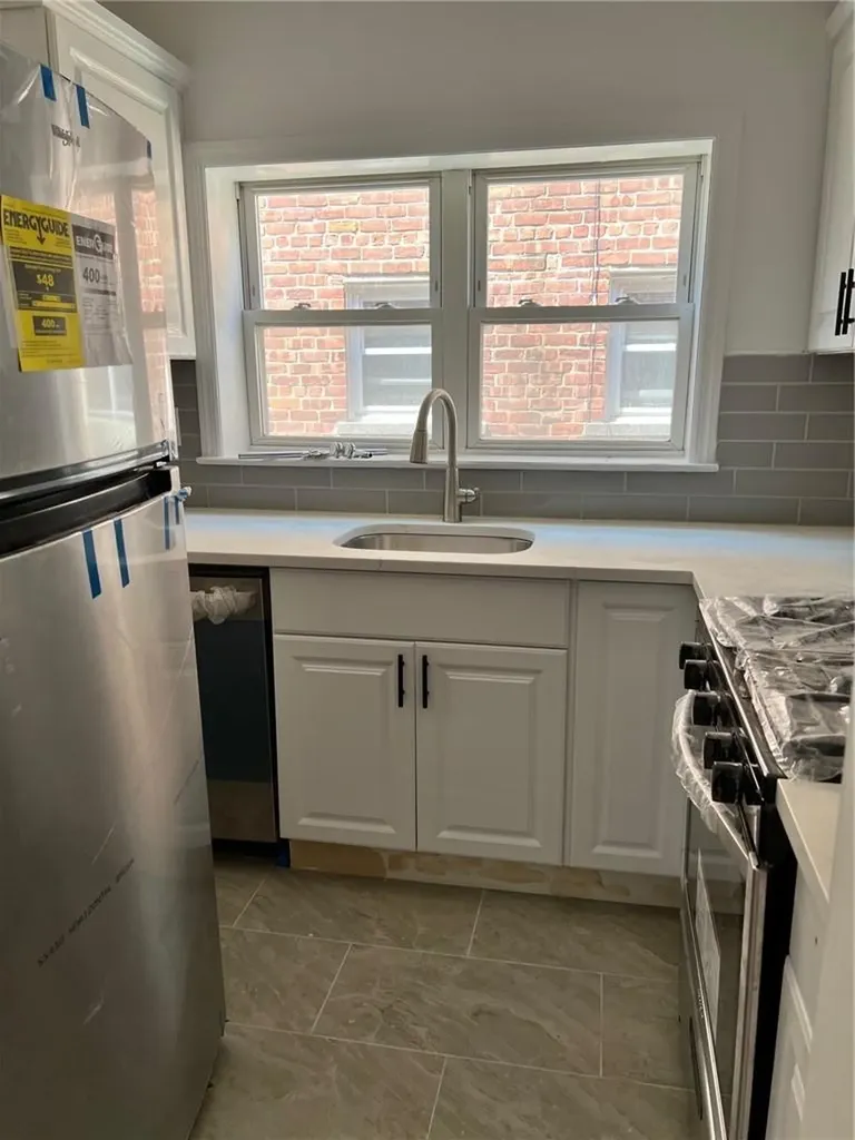 3229 Griswold Avenue Bronx NY 10465