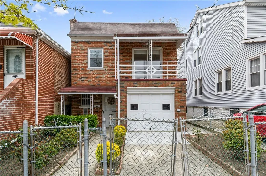 2892 Coddington Avenue Bronx NY 10461