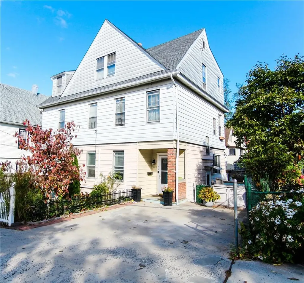 223 Roberts Avenue Yonkers NY 10703