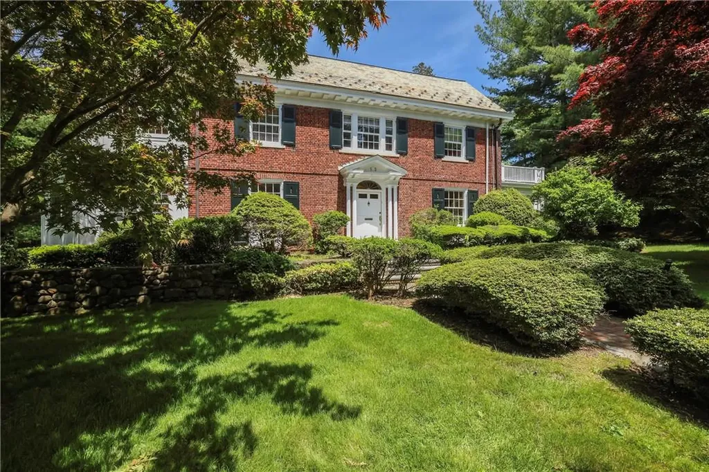 15 Brayton Road Scarsdale NY 10583