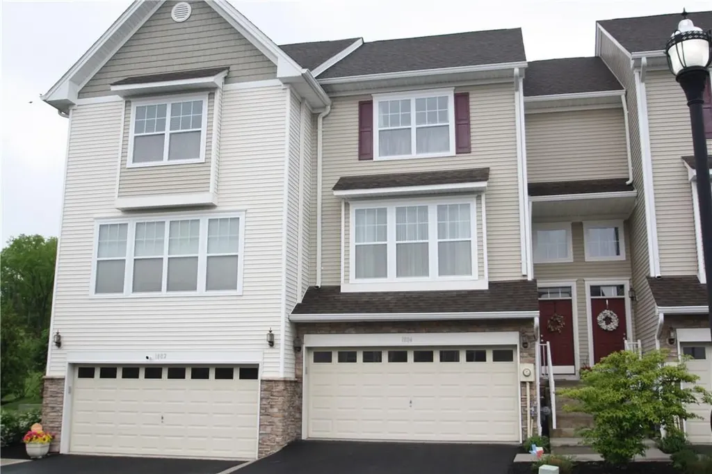 1804 Hawthorn Way New Windsor NY 12553