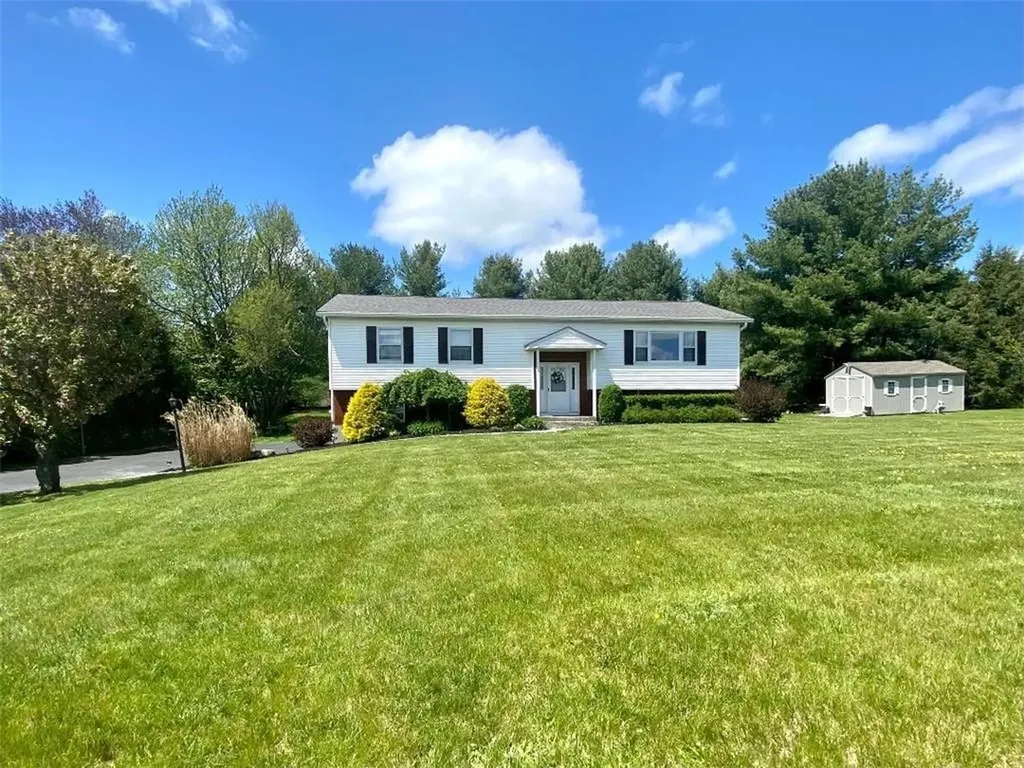 21 Vervalen Drive Poughkeepsie NY 12603