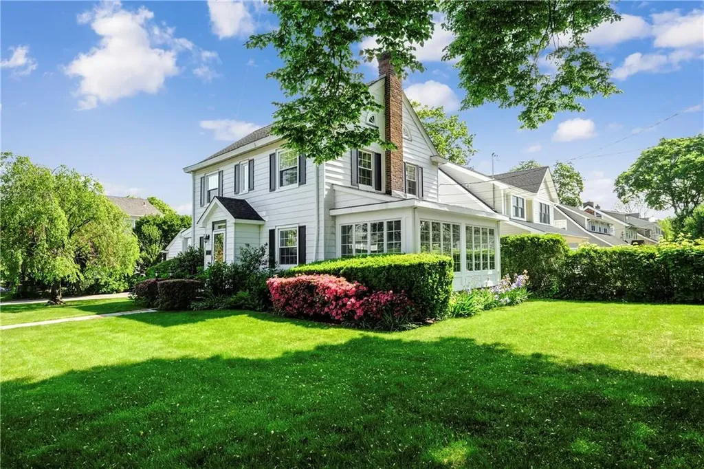 107 Lee Road Scarsdale NY 10583