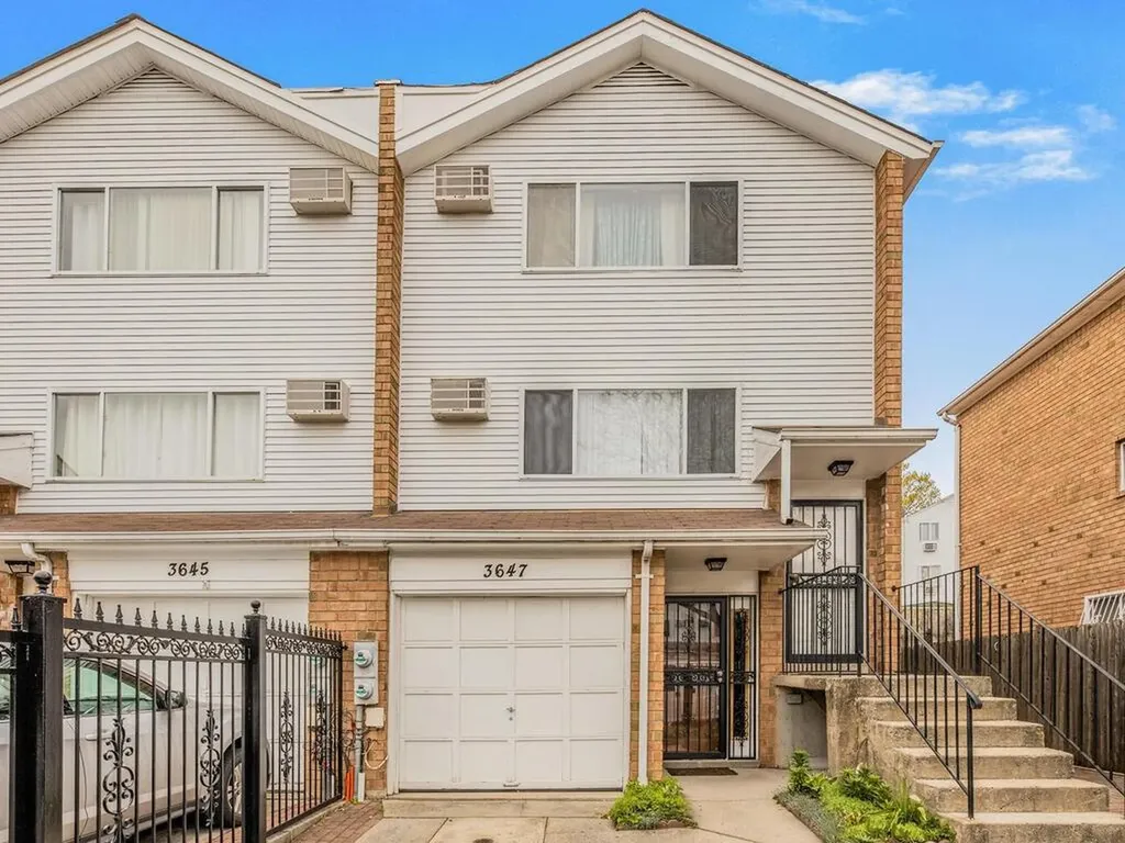3647 Varian Avenue Bronx NY 10466