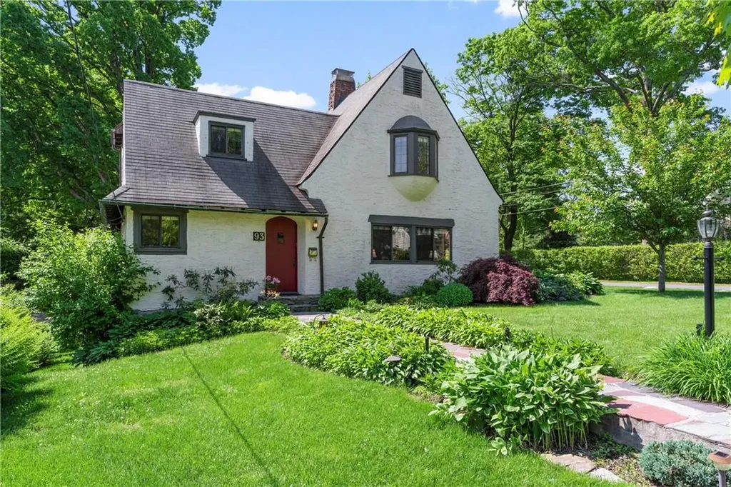 93 Edgewood Avenue Larchmont NY 10538