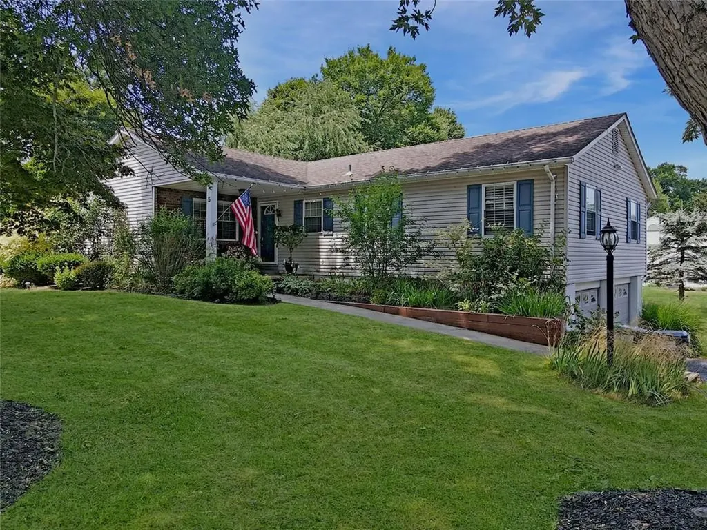 5 Queens Way Newburgh NY 12550