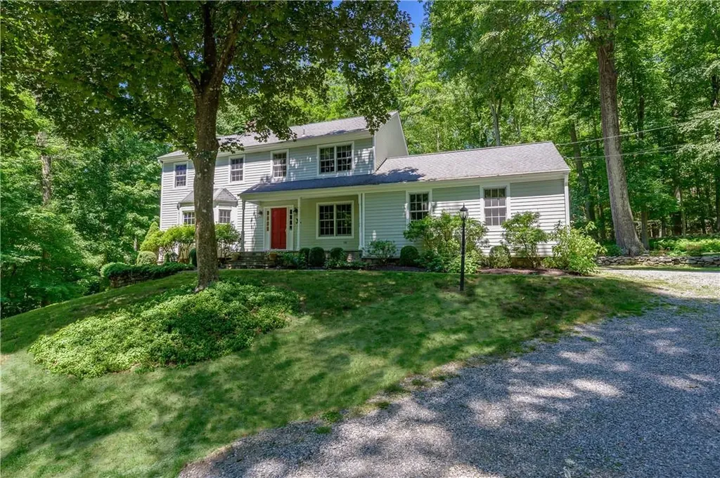 9 Light Horse Lane Pound Ridge NY 10576