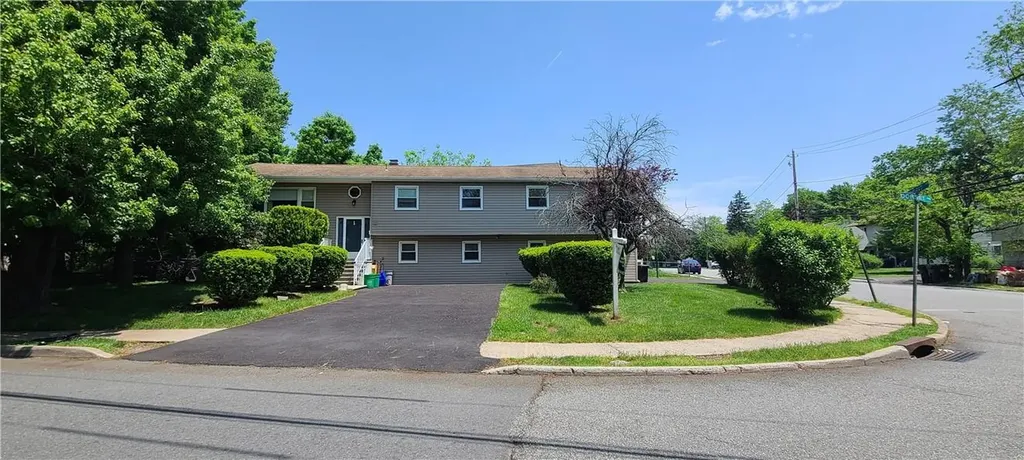 1 Dorset Road Spring Valley NY 10977